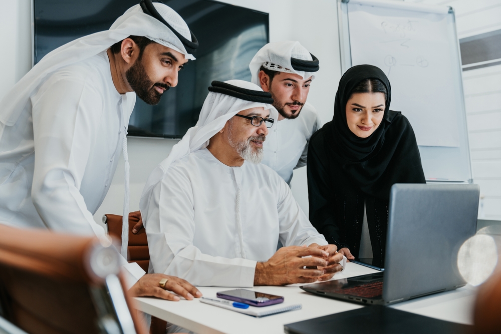 Understanding the Arabic vs Farsi Writing Systems Similarities, Differences, and Historical